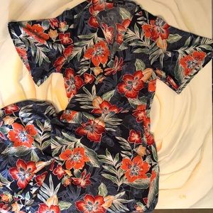 Hawaiian wrap dress flowwy and airy medium